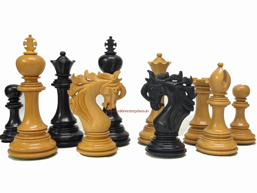 K0014 - The Benevento Series Chess pieces